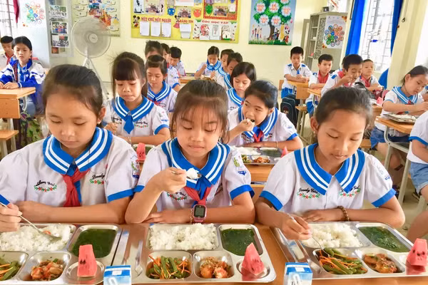 Từ mô hình điểm đến cơ chế vận hành bền vững chương trình sức khỏe học đường