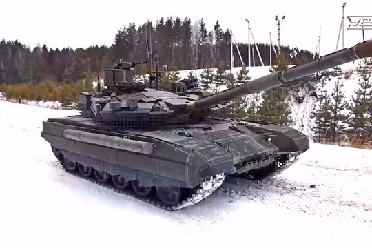 Hệ thống Arena-M trên T-72B3A vượt xa Trophy của xe tăng Merkava Mk 4