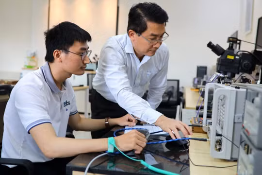 Phòng nghiên cứu bán dẫn tại Trường ĐH Bách khoa (ĐH Quốc gia TPHCM). Ảnh: HCMUT