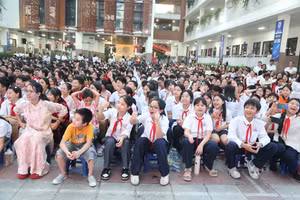 Học sinh Giảng Võ hân hoan vui Tết trung thu.