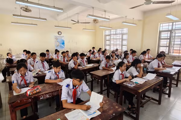 Giáo dục phường Phú Yên đẩy mạnh số hoá trong quản trị và giảng dạy.