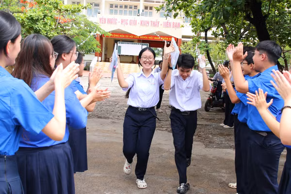 Đắk Lắk tổ chức tuyển sinh bổ sung lớp 10 vào 80 trường công lập. (Ảnh: Thế Hùng)