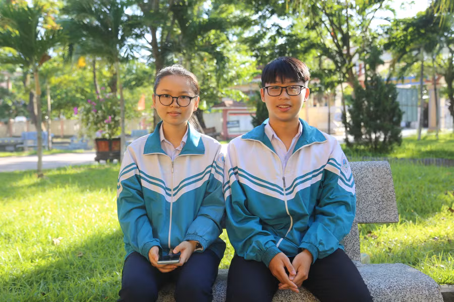 thi-sinh-thu-khoa-2.jpg