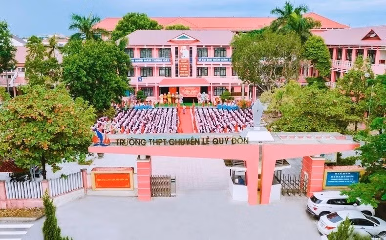 Gần 300 chỉ tiêu vào lớp 10 Trường THPT chuyên Lê Quý Đôn Quảng Trị.