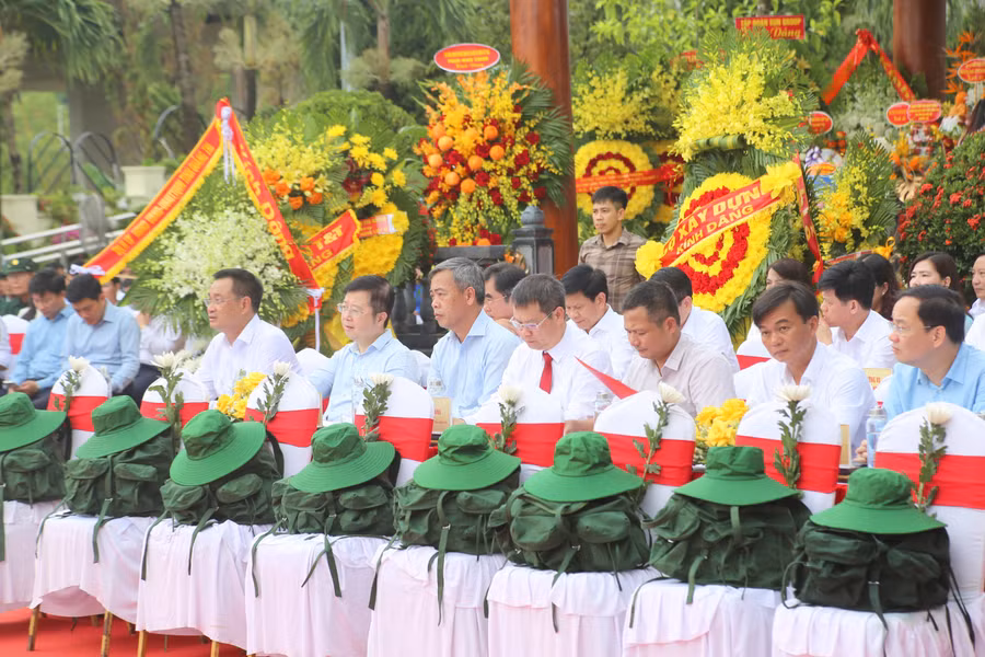 khu-tuong-niem-liet-si-6.jpg