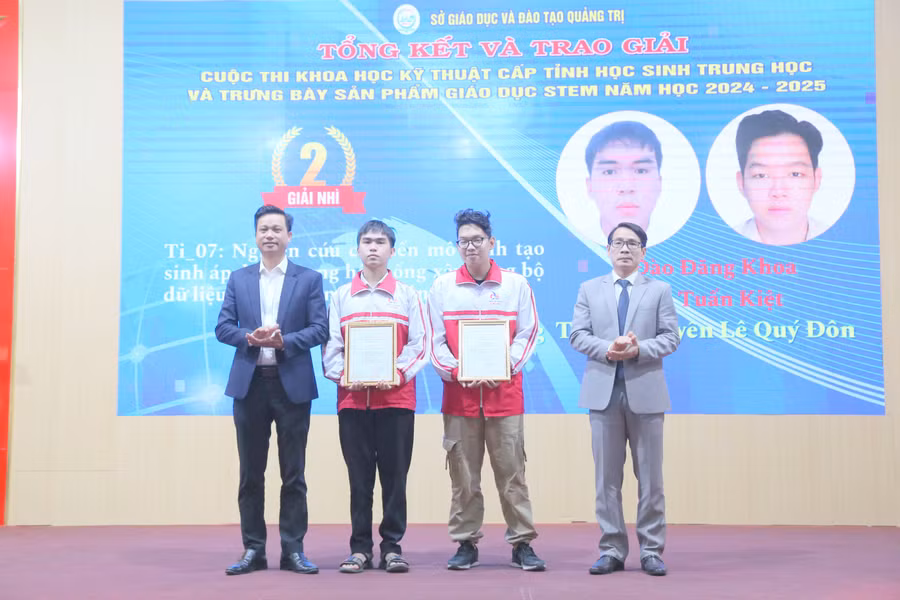 trao-giai-nhi-1.jpg