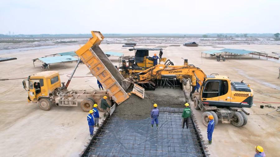 Dự án đầu tư xây dựng Cảng hàng không Quảng Trị chính thức khởi công ngày 6/7/2024, đến nay hơn 6 tháng.
