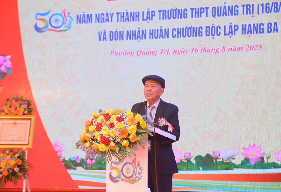truong-thpt-quang-tri-8.jpg