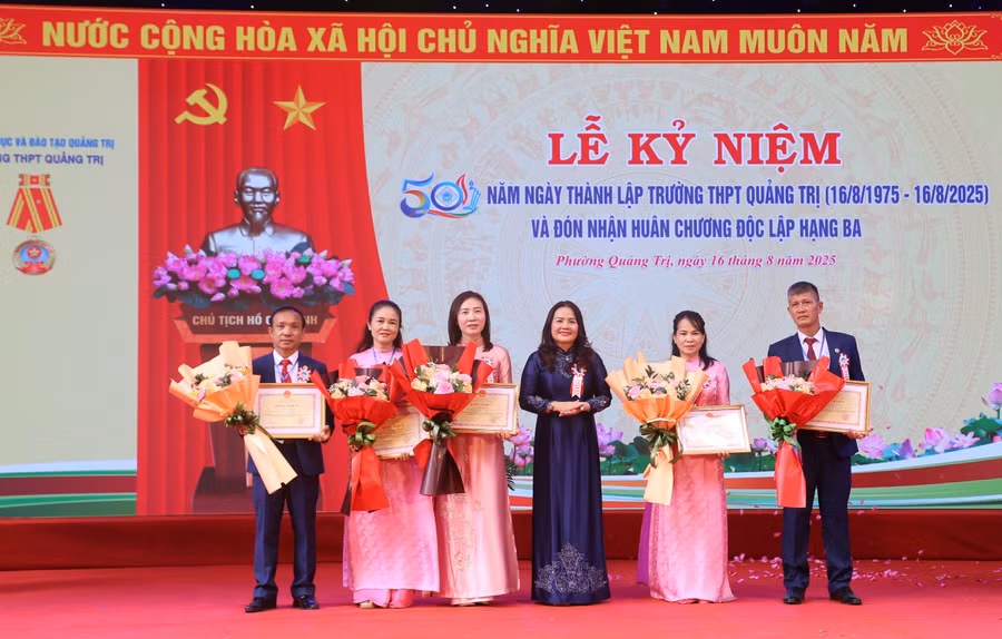 truong-thpt-quang-tri-4.jpg