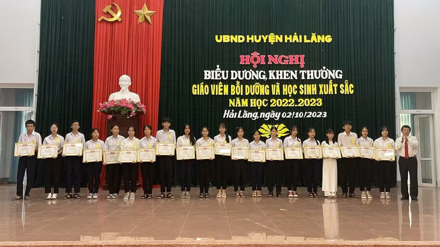 dang-duc-giao-duc-hai-lang-21.jpg