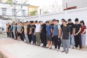 Băng nhóm lừa đảo xuyên quốc gia bị bắt giữ. (Ảnh: CANA)