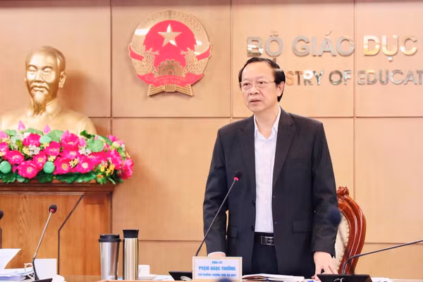 Thứ trưởng Thường trực Phạm Ngọc Thưởng phát biểu tại hội nghị.