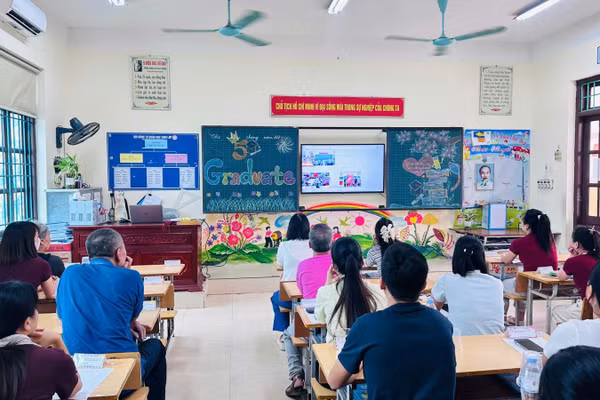 Họp phụ huynh cuối năm học 025-2026 tại Trường Tiểu học Phú Lâm 1 (Bắc Ninh). Ảnh: websites nhà trường.