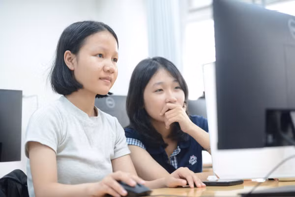 Sinh viên Trường Đại học Sư phạm (Đại học Huế).