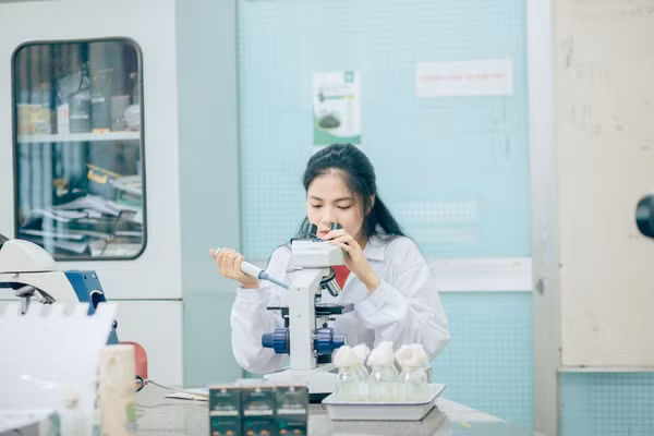 Sinh viên Trường Đại học Sư phạm - Đại học Đà Nẵng.