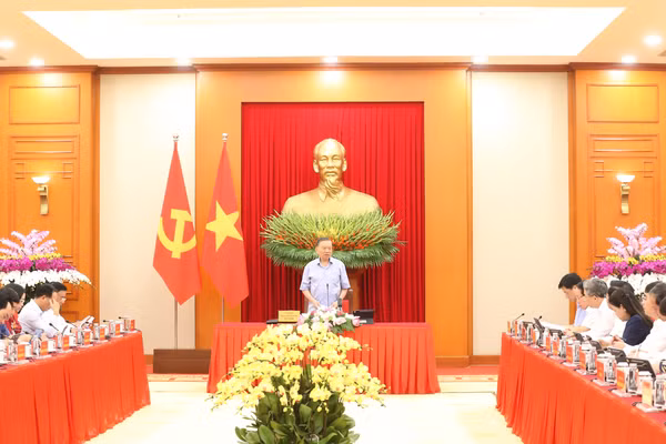 Tổng Bí thư, Chủ tịch nước Tô Lâm chủ trì cuộc làm việc.