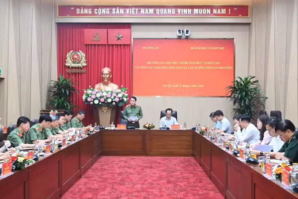 Bộ GD&ĐT, Bộ Công an thiết lập cơ chế phối hợp bảo đảm an toàn trường học