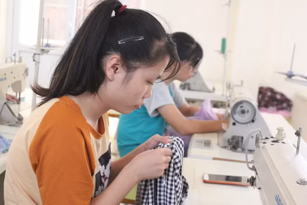 Đào tạo nghề tại Trường Trung cấp nghề Thanh, Thiếu niên khuyết tật, đặc biệt khó khăn Thanh Hóa.