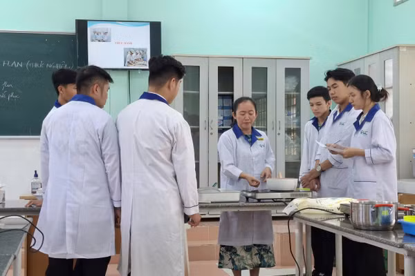 Đào tạo nghề vùng khó gắn với nhu cầu nhân lực địa phương