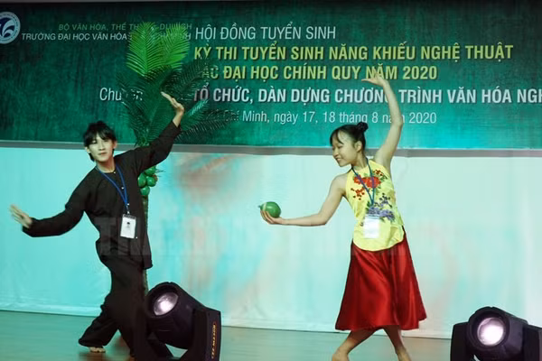 Lần đầu tiên có quy định riêng với trường phổ thông năng khiếu nghệ thuật