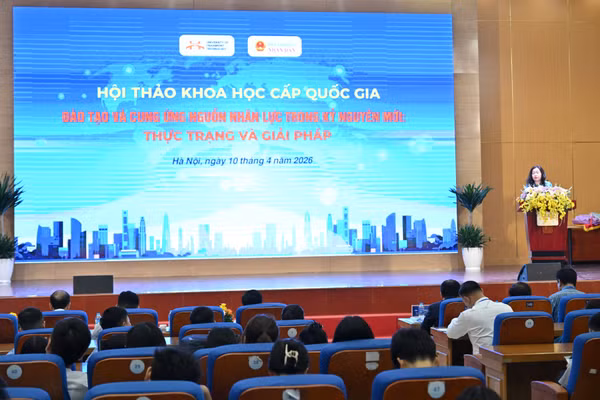 Hội thảo có sự tham gia của trên 150 đại biểu là các chuyên gia, nhà khoa học, nhà quản lý, giảng viên và sinh viên.