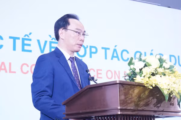 Bộ trưởng Hoàng Minh Sơn phát biểu khai mạc hội nghị.