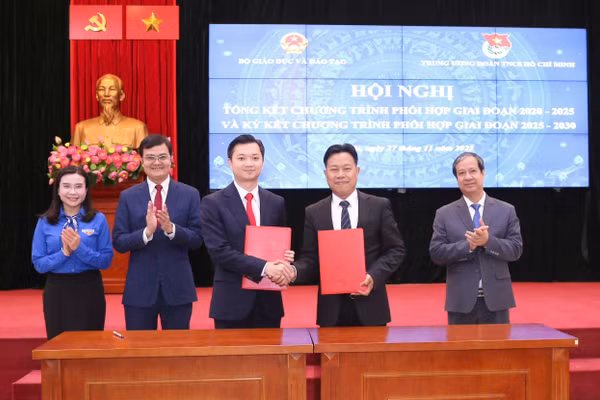 Bộ GD&ĐT và Trung ương Đoàn TNCS Hồ Chí Minh ký kết chương trình phối hợp