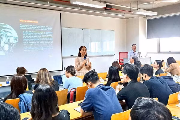 Đề xuất tiêu chuẩn, bổ nhiệm, xếp lương nhân sự hỗ trợ giáo dục ĐH