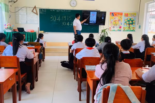 Giờ học tại Trường Tiểu học Tân Kiều 3 (Đốc Binh Kiều, Đồng Tháp).