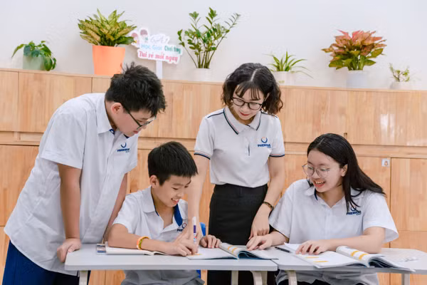Giảm áp lực hành chính, nâng chất lượng chuyên môn