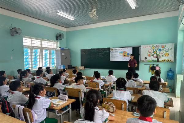 Giờ học tại Trường Tiểu học Võ Thị Sáu.