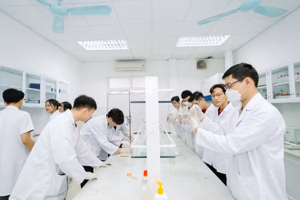 Hoạt động học tập, nghiên cứu tại Trường ĐH Thủy Lợi.