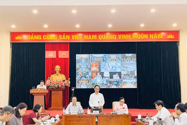 Bộ trưởng Hoàng Minh Sơn phát biểu tại hội nghị.