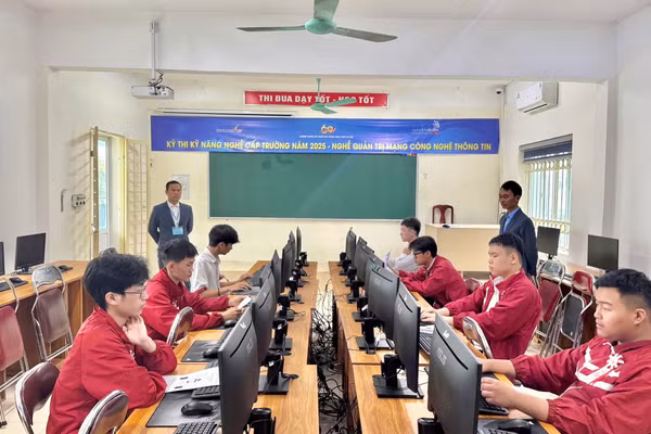 Tăng cường sự tham gia của cơ sở giáo dục, hiệp hội và doanh nghiệp trong hoạt động thi kỹ năng nghề,