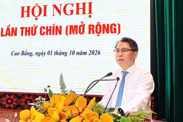 Bí thư Tỉnh ủy Cao Bằng Phan Thăng An phát biểu nhấn mạnh mục tiêu tăng trưởng. Ảnh: BCB