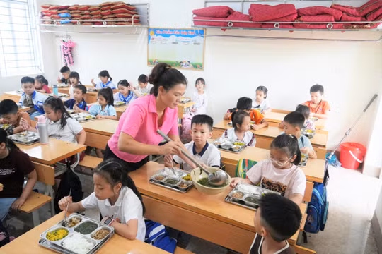 Học sinh Trường Tiểu học Hà Huy Tập 2 (phường Thành Vinh, Nghệ An). Ảnh: Hồ Lài