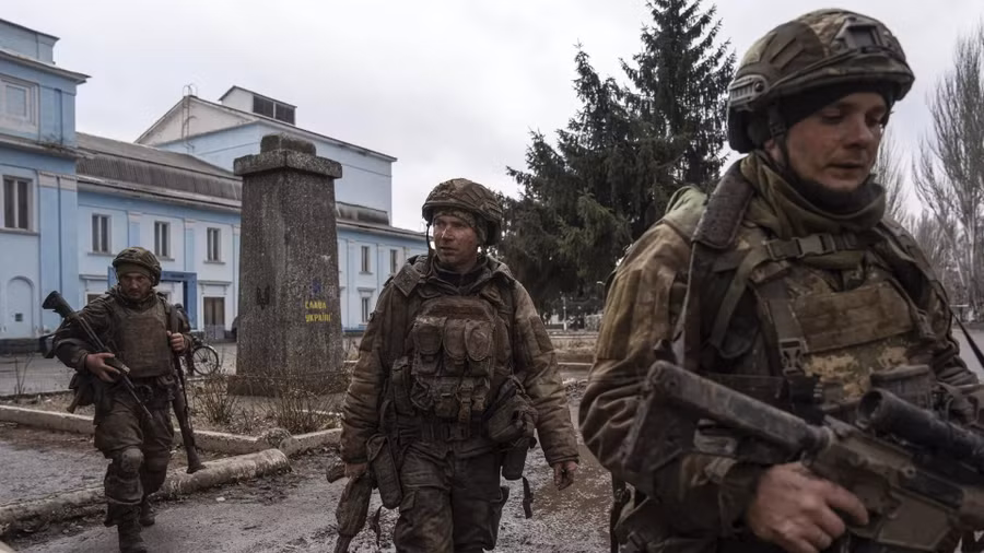 Quân nhân Ukraine tại thị trấn Chasov Yar