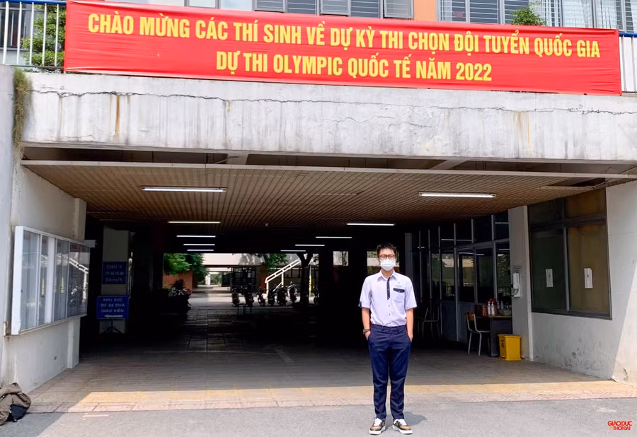 Em Đỗ Trọng Phước Nguyên, học sinh Trường THPT chuyên Lý Tự Trọng tại cuộc thi chọn đội tuyển dự thi Olympic Sinh học quốc tế năm 2022.