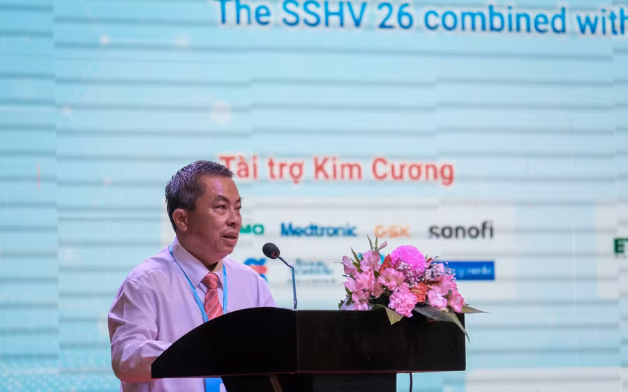 BSCK2. Nguyễn Minh Vũ, Giám đốc Bệnh viện Đa khoa Trung ương Cần Thơ phát biểu tại Hội nghị khoa học.