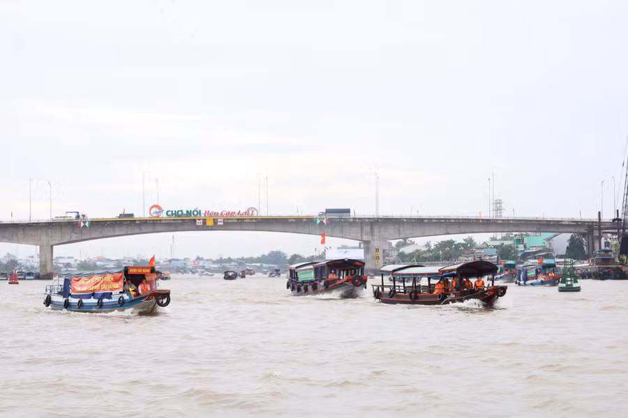 Phát triển chợ nổi Cái Răng là một trong những nội dung hợp tác.