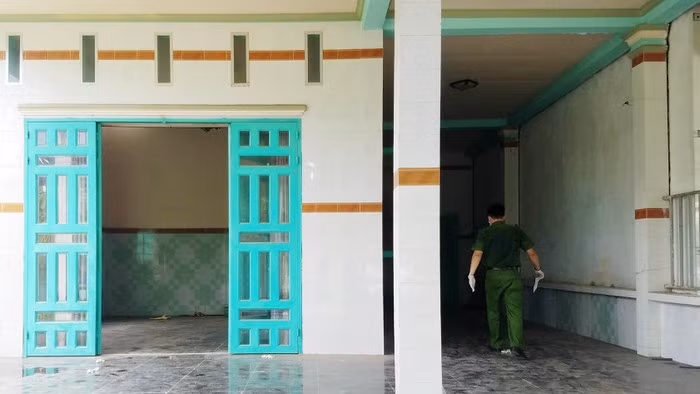 Vụ xác người trong bê tông: Hàng xóm ngửi thấy mùi hôi 1 tháng trước ảnh 2 Vụ xác người trong bê tông: Hàng xóm ngửi thấy mùi hôi 1 tháng trước ảnh 2