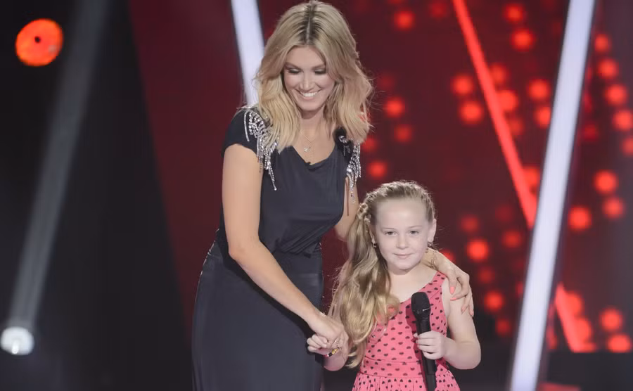Kylie Minogue làm giám khảo của The Voice Kids.