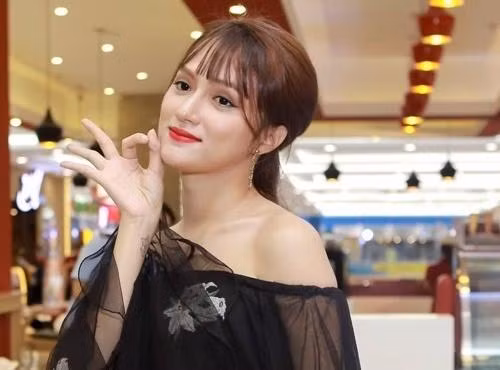 Mỹ nhân chuyển giới Hương Giang Idol thừa nhận vẫn còn nét nam tính