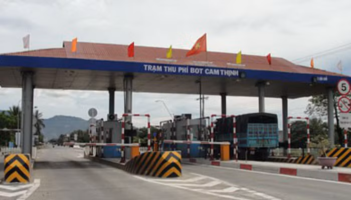 4 tram bot bi dung thu phi tu 18h ngay 10/7 vi cham thu phi khong dung hinh 1