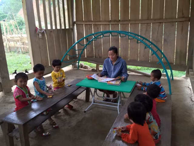 Dạy học trong điều kiện cơ sở vật chất thiếu thốn Dạy học trong điều kiện cơ sở vật chất thiếu thốn