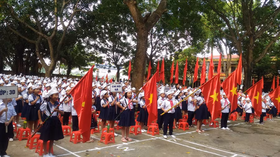 Gần 2 triệu học sinh Hà Nội hân hoan bước vào năm học mới