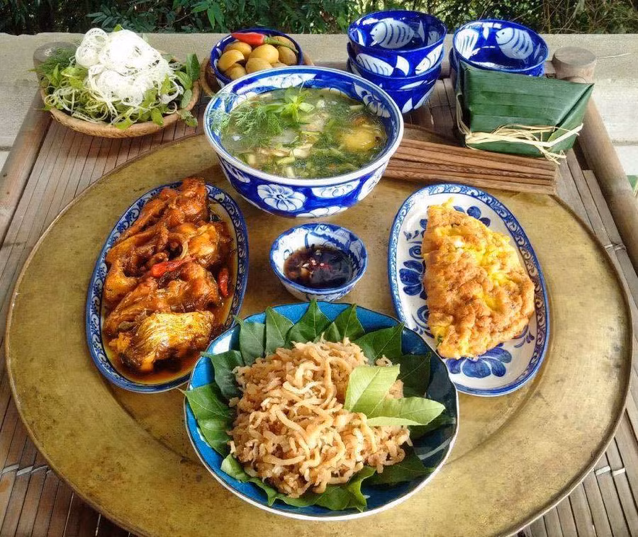 Cá kho đậm đà, canh chua thanh mát cho ngày cuối hè oi nóng 0