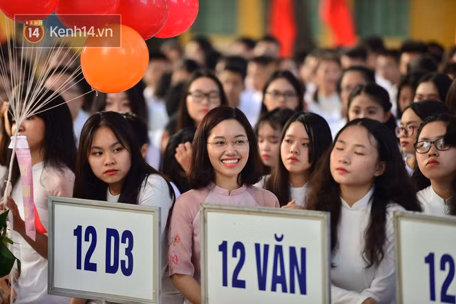 Những điều khác biệt trong lễ khai giảng của 10x mà thế hệ 8x, 9x sẽ ghen tỵ vì chẳng còn cơ hội trải nghiệm - Ảnh 36.