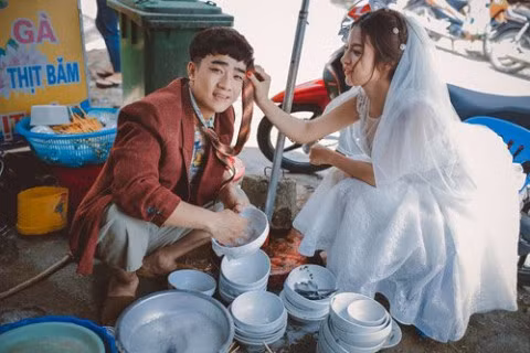 Cao kiến rèn chồng rửa bát 
