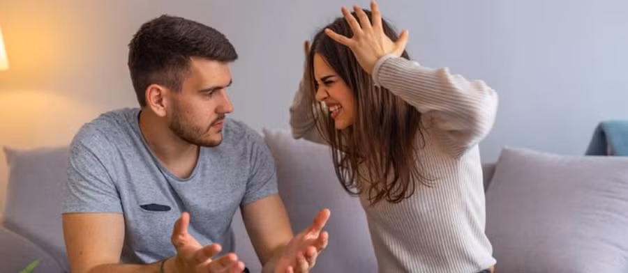 Lần tới khi hai bạn có sự khác biệt về quan điểm, hãy dành thời gian để bày tỏ những gì bạn cần. (Ảnh: ITN). Lần tới khi hai bạn có sự khác biệt về quan điểm, hãy dành thời gian để bày tỏ những gì bạn cần. (Ảnh: ITN).